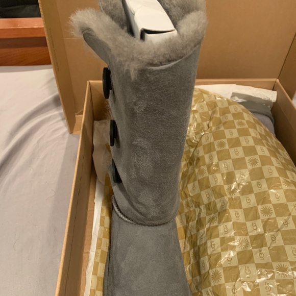 Ugg australia W Bailey button/triplet - Picture 6 of 6